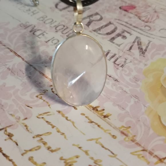 Rose Quartz pendant necklace - Picture 3 of 9